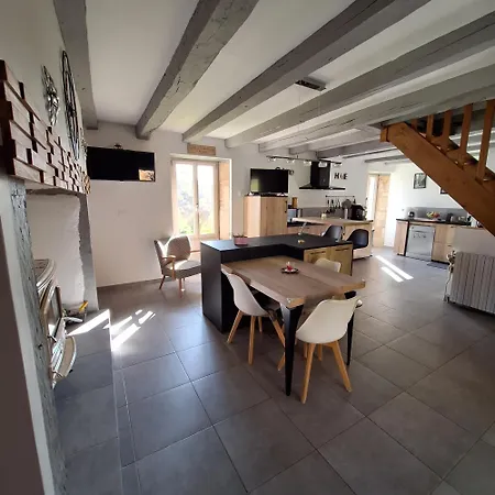 בית נופש Maison De En Perigord Noir *
